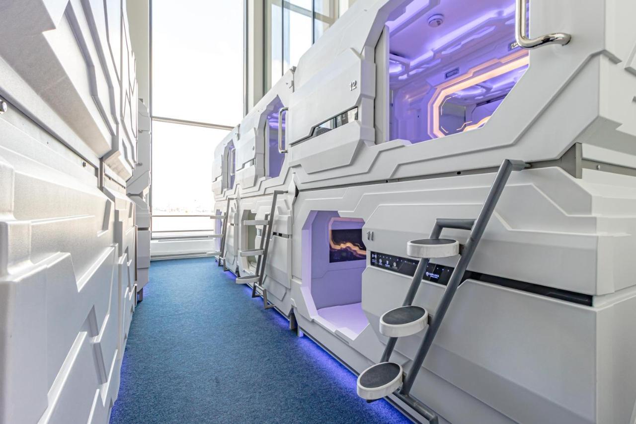 Caps Lock Airport Hotel Astana Luaran gambar